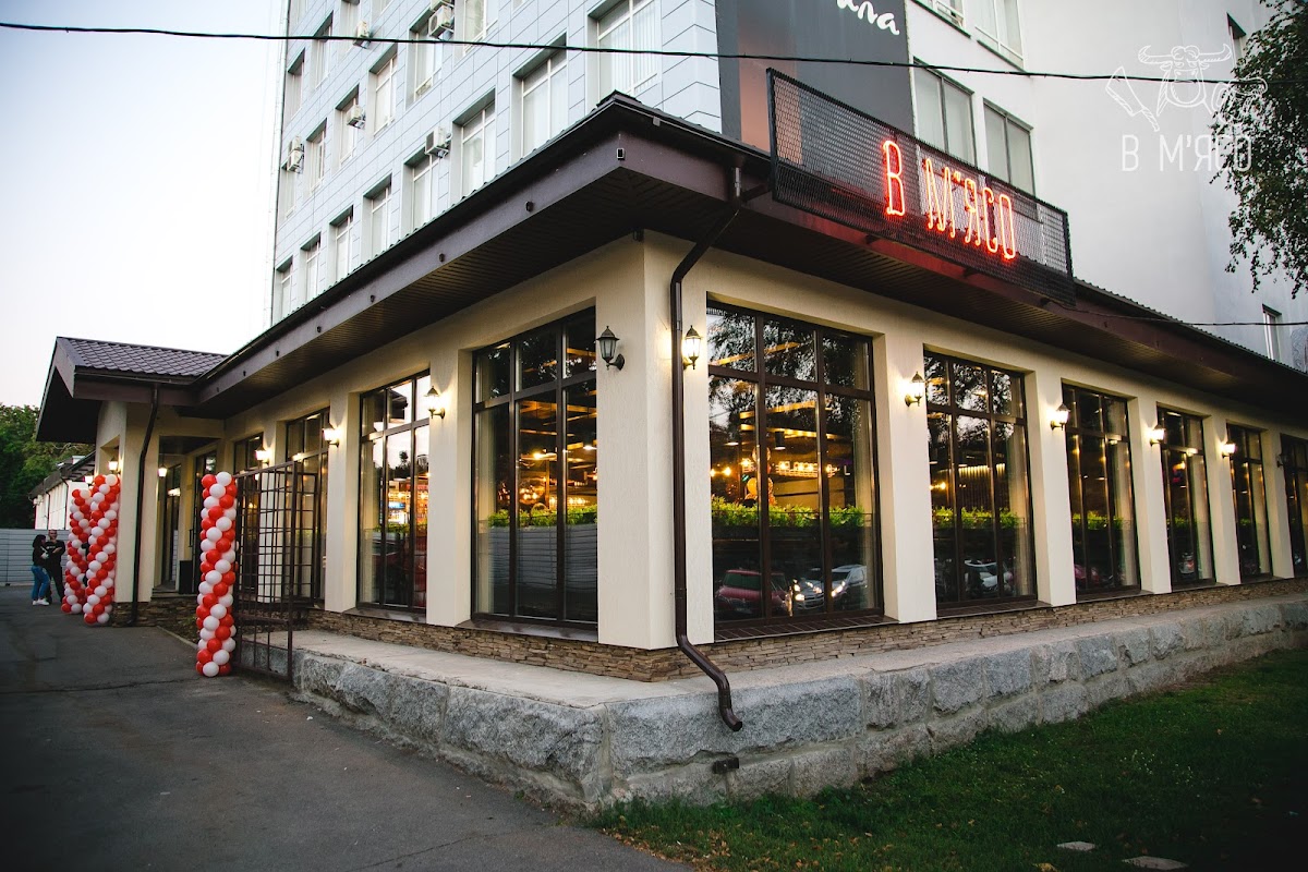 Стейк-хауси Полтава: де замовити ідеальний рибай