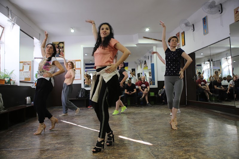 Salsa & Bachata Studio