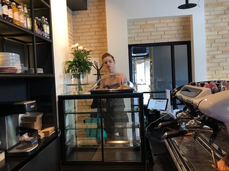 Green Flow Café