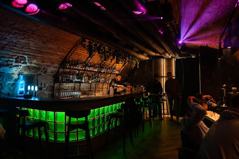 Harbor Bar
