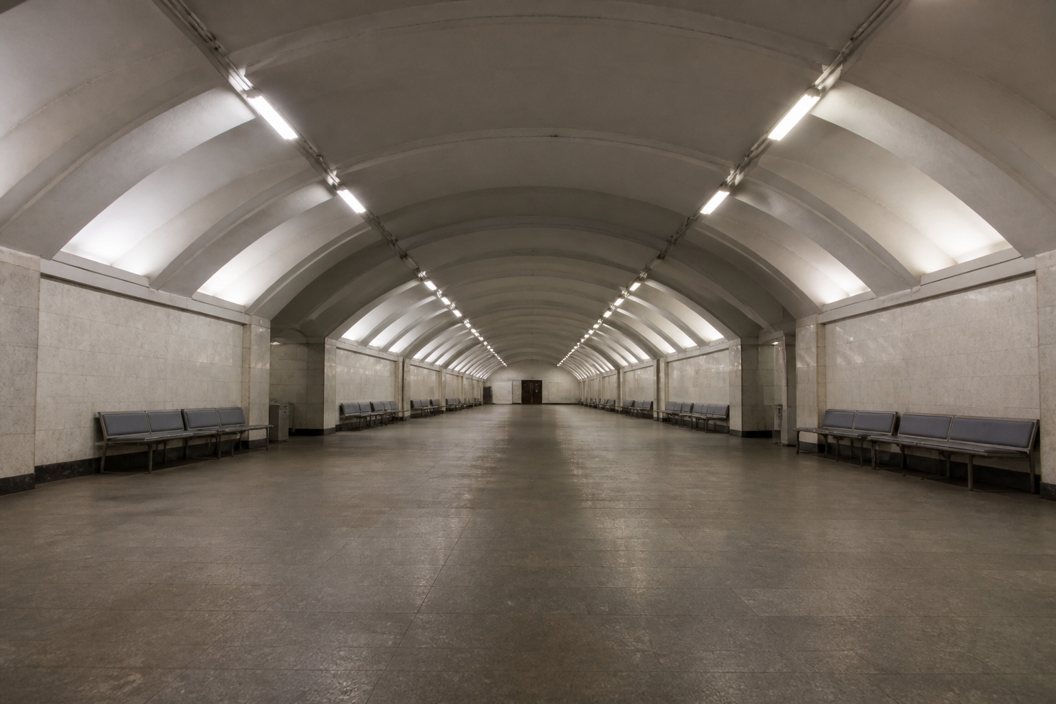 Укриття — Станція метро «Славутич»